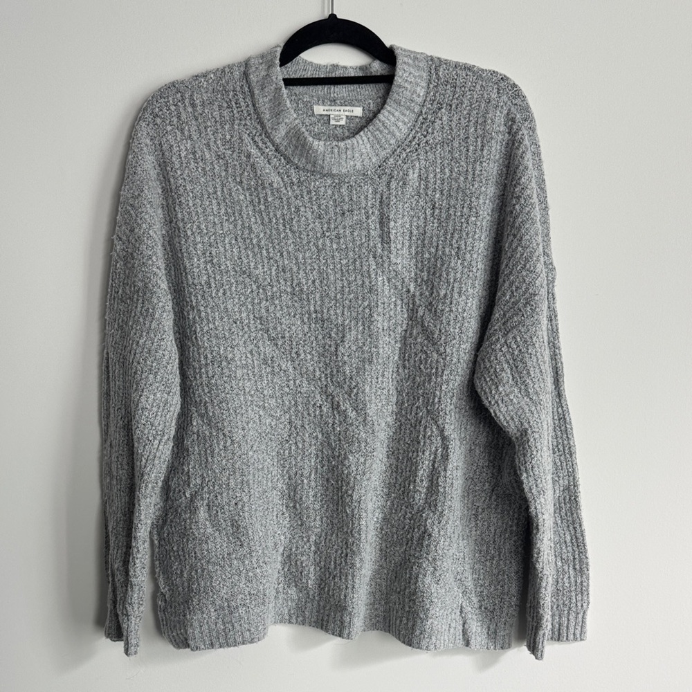 American Eagle Cozy Gray Ribbed Knit Sweater Size M